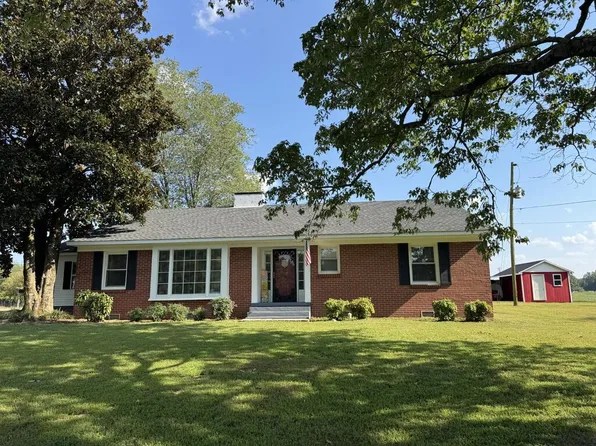 1380 Northwood Dr, Huntingdon, TN 38344