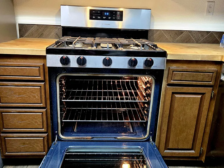601 Buttonwood Ln — Photo 17