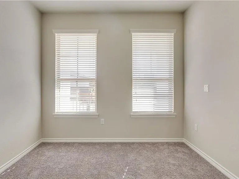 14202 McCoy Loop — Photo 24