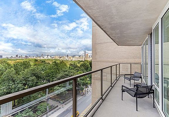 3rd image of 210 Central Park S APT 10D