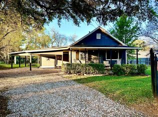 1130 Port Neches Ave, Port Neches, TX 77651