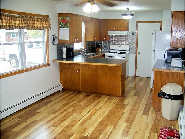 1st image of 519 Barry Ave