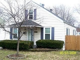 1st image of 2121 Fernwood St