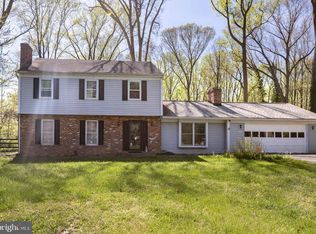 13604 Royal Crest Rd, Phoenix, MD 21131