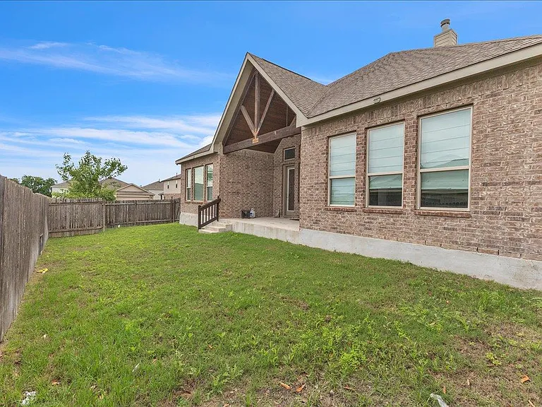 21301 Resource Rd — Photo 22