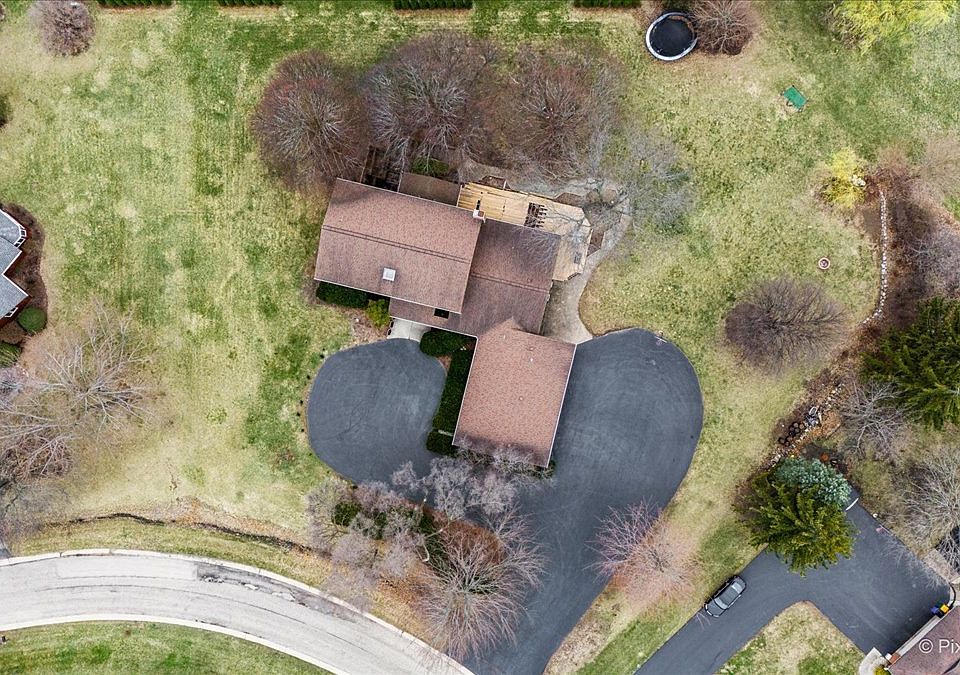 1st image of 4 James Dr