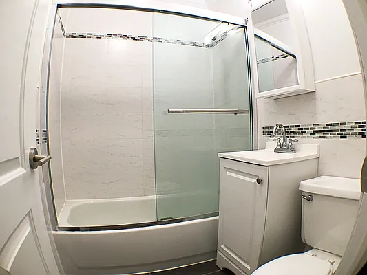 Rented by Francine Realty | media 10