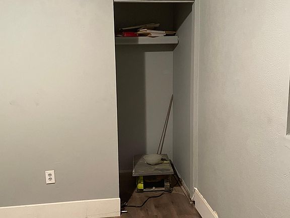 5th image of 4936 Westpoint St #1