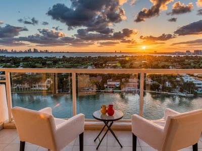 5600 Collins Ave APT 17M, Miami Beach, FL, 33140