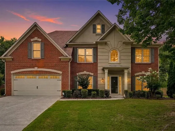10805 Glenhurst Pass, Johns Creek, GA 30097