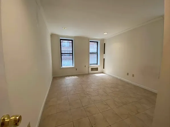 107 East 89th Street image 2 of 9