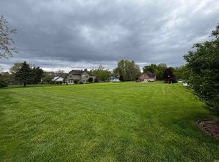 E Saint Andrews Rd S, Winona Lake, IN 46590