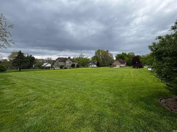 E Saint Andrews Rd S, Winona Lake, IN 46590