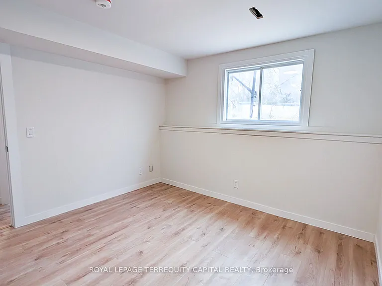 34 McConkey Pl #LOWER — Photo 3