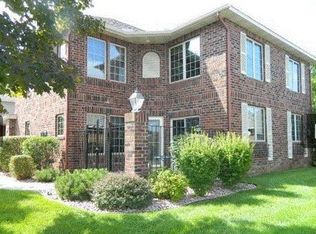 1708 Hunter Hill Rd, Hudson, WI 54016