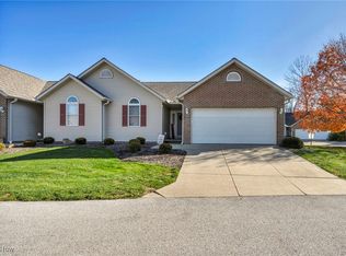 1393 Waters Edge Dr, Akron, OH 44313