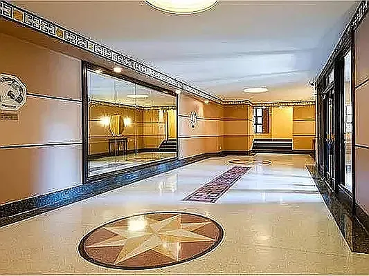 Rented by Apartment Luxe Realty Group, Inc | media 21