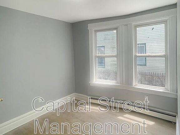 3rd image of 234 Smith St #1