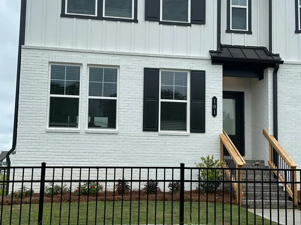 101 Constitution Ave, Pendergrass, GA 30567