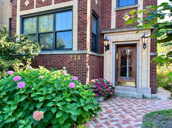 734 Mulford St #2, Evanston, IL 60202