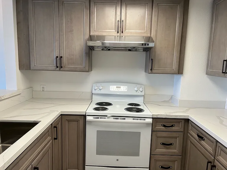 988 Franklin St #911 — Photo 11