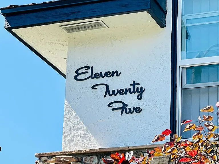 1125 E Carson St — Photo 10