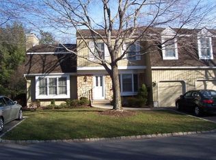 23 Fairbanks Ln, Basking Ridge, NJ 07920