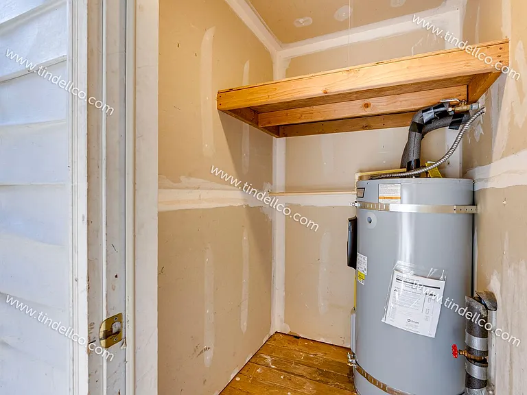 13738 NE Glisan St #3 — Photo 35