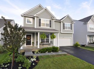 2153 English Turn Dr, Grove City, OH 43123