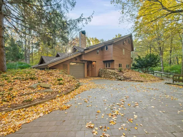 4231 Black Forest Ln, West Lafayette, IN 47906