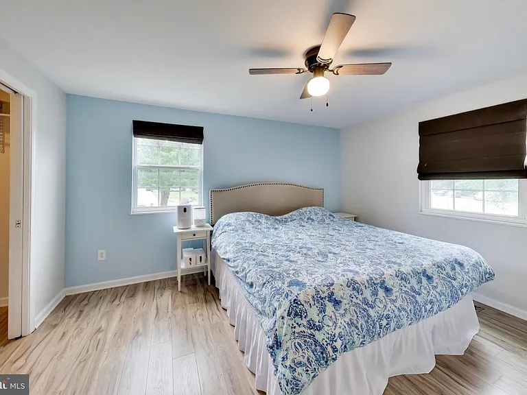 5932 Peregrine Dr — Photo 25