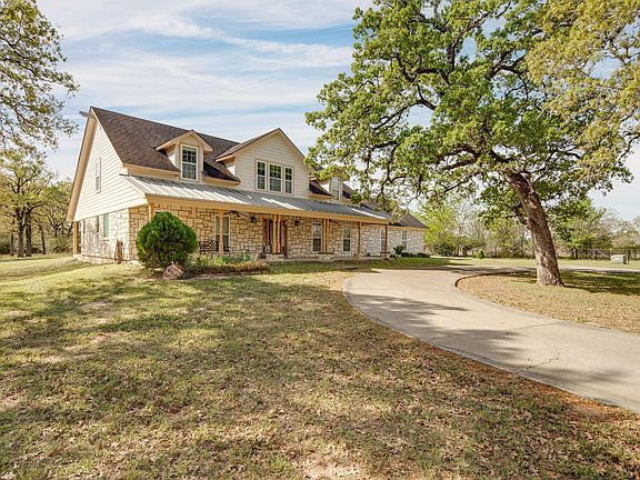 2nd image of 209 Ranchette (pvt) Ct