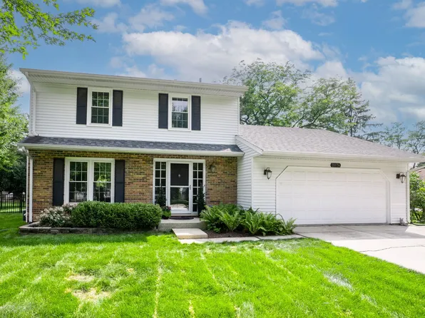 2076 South St, Geneva, IL 60134