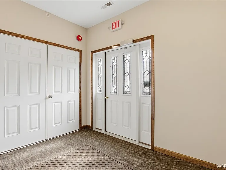 1130 Orchard Park Rd — Photo 2