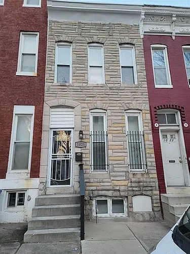 1025 N Carey St Photo 1