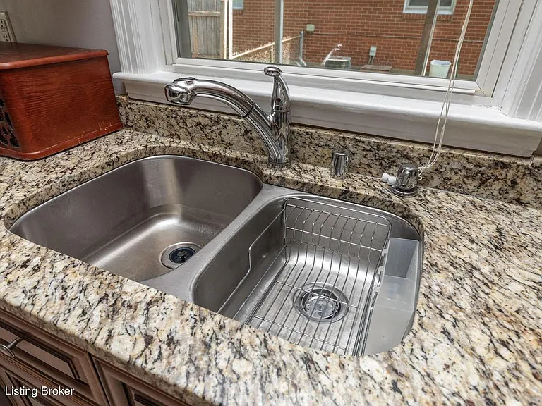1625 Nightingale Rd — Photo 12