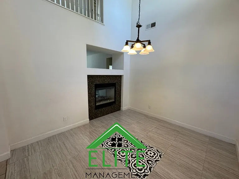 4056 Cuyamaca Cir — Photo 2