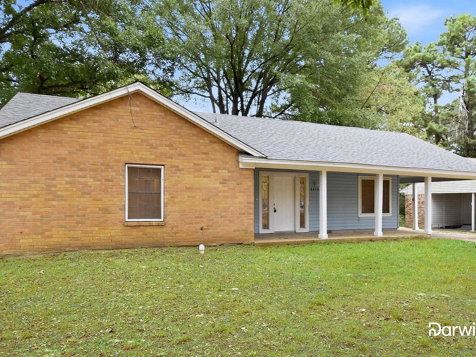3 bed, 1.5 bath, 1400 sqft, $1,505 — Photo 2