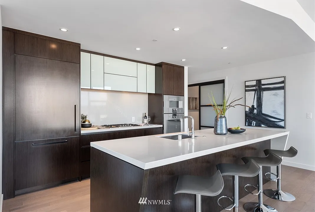 2 bed, 1445 sqft, $7,650 — Photo 4