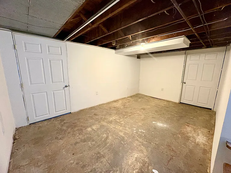 728 George St — Photo 11