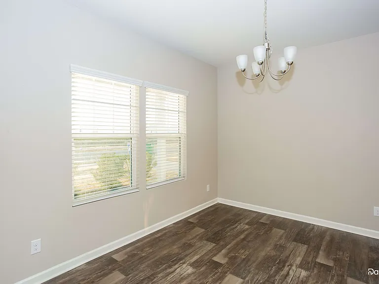 3521 Saddlebrook Dr — Photo 6