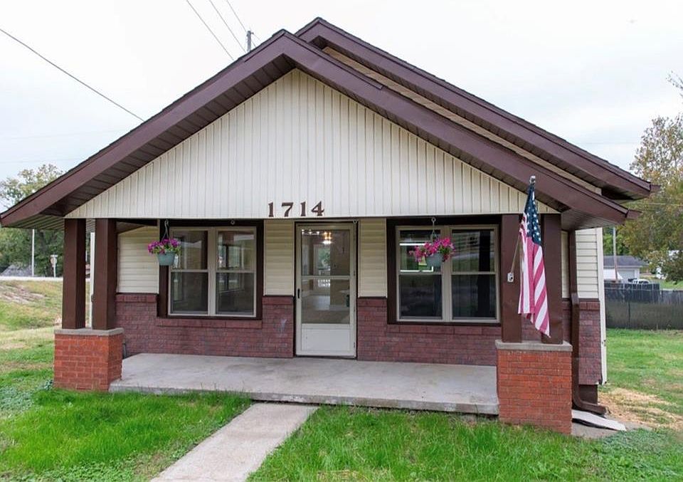 1st image of 1714 Blackwell Rd