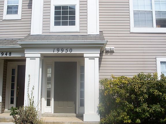 Front Porch Entrance to Foyer