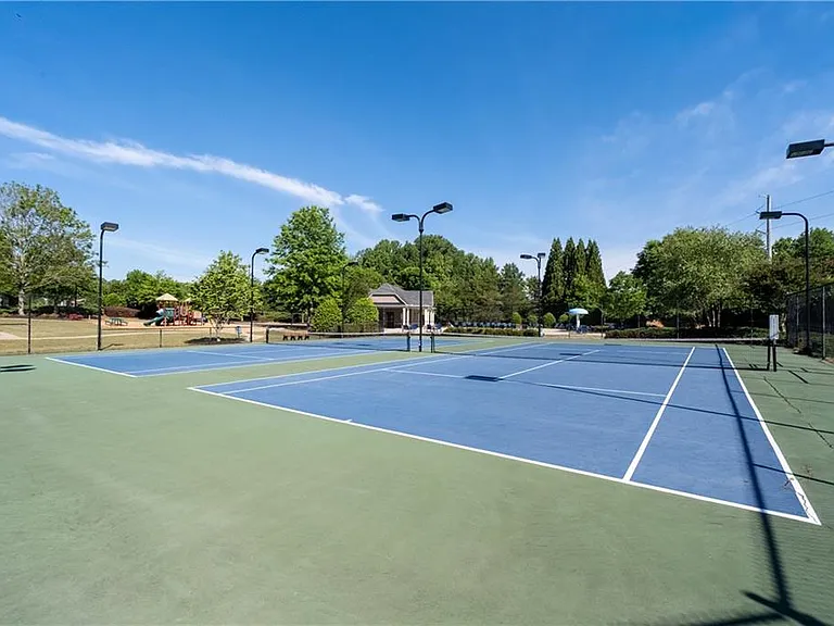 4910 Belcrest Way — Photo 40