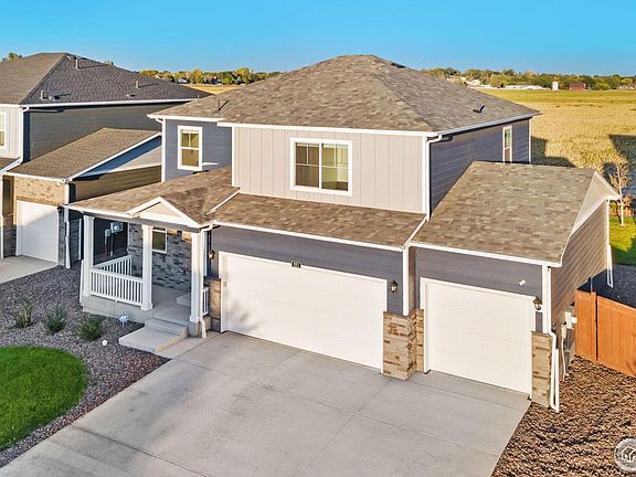 4th image of 221 Raven Ln