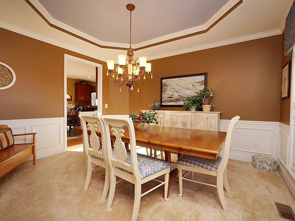 3rd image of 4588 Brackenview Ct