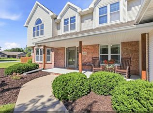 1900 Little Valley Ct, De Pere, WI 54115