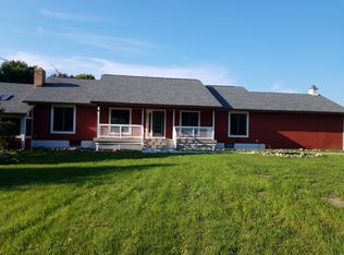 6415 Hogan Rd, Fenton, MI 48430