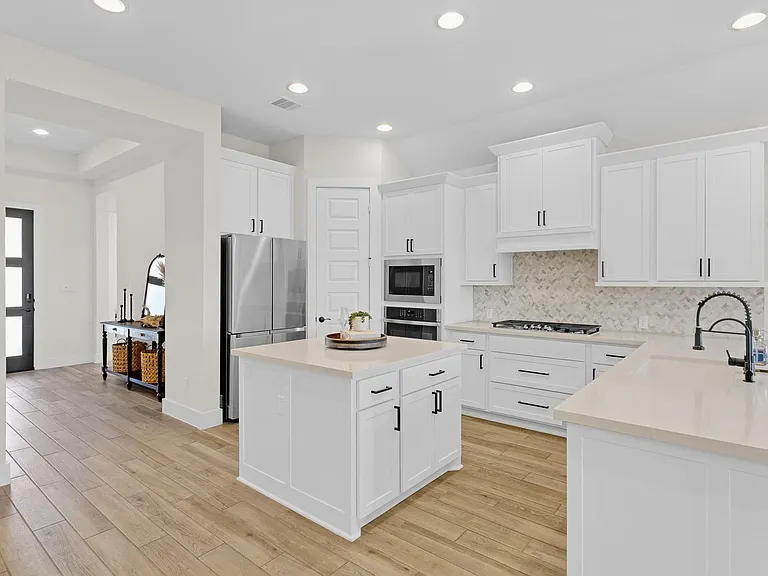 378 Carpenter Hill Dr — Photo 14