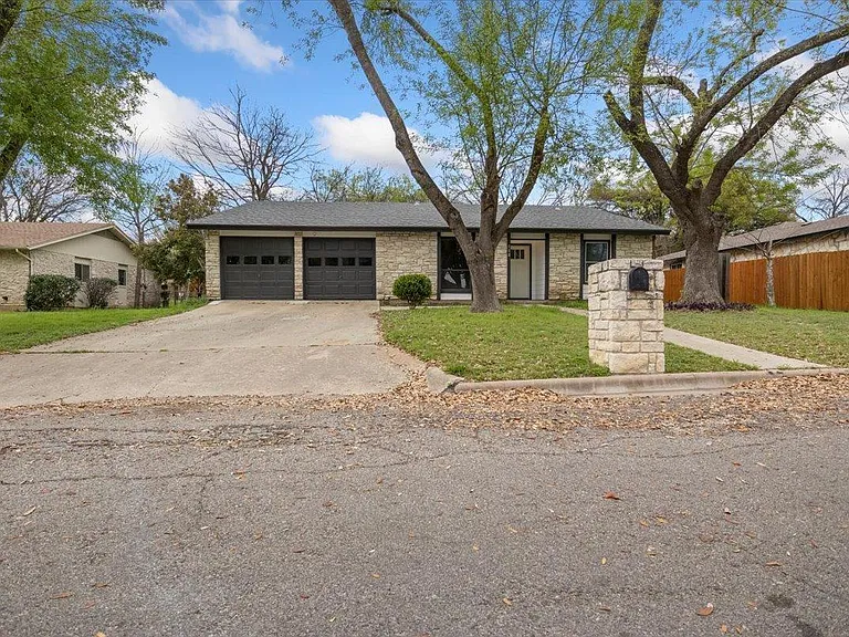 502 Pintail Ln — Photo 3